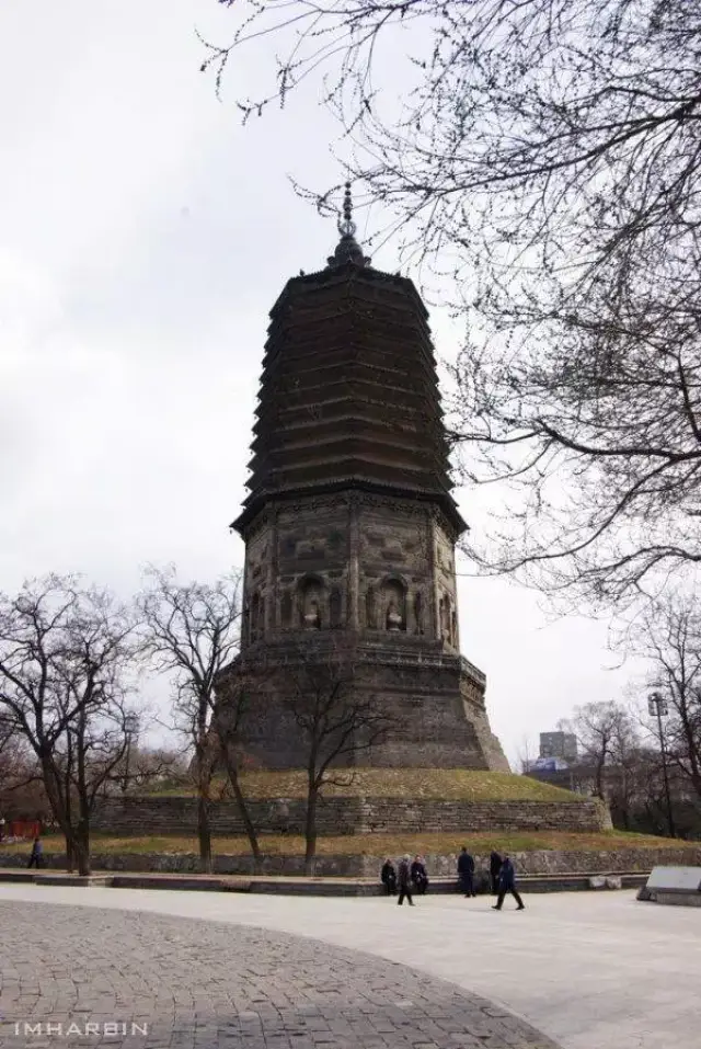 辽阳,古城白塔下的梆子声