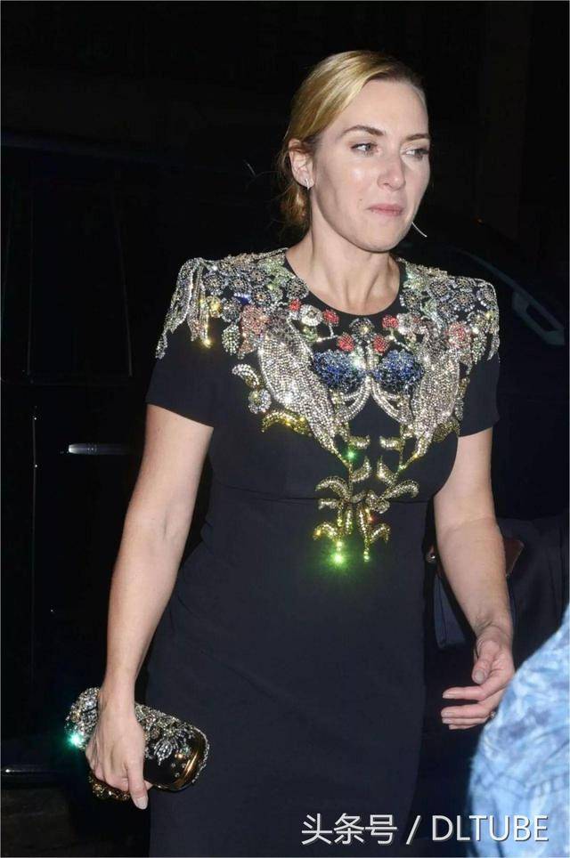 凯特·温斯莱特出席电影节,怀念她当年拍《泰