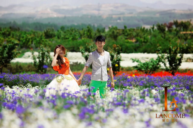 怎么样拍出美丽帅气的结婚证照片