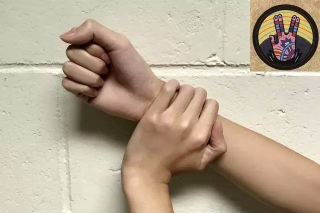 【干货】狼人杀面杀手势大全,图片与视频齐飞