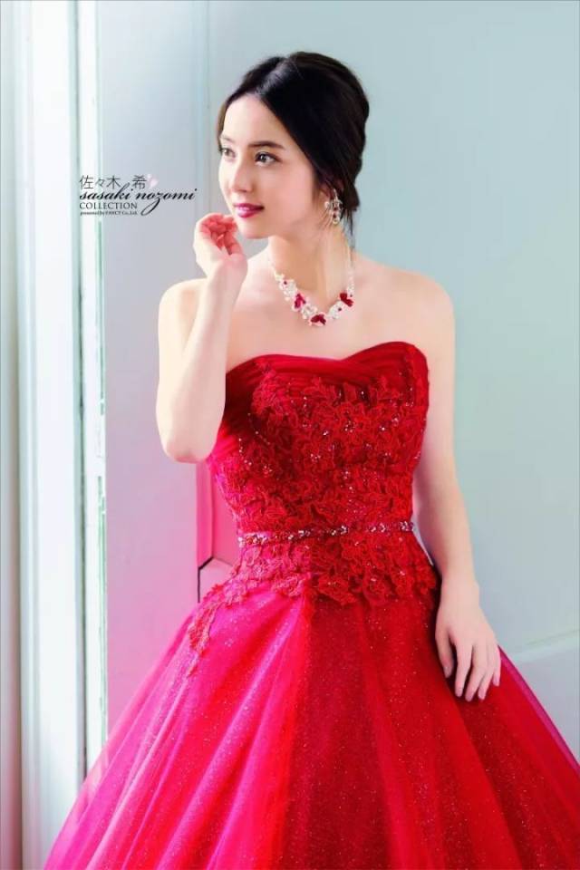 佐佐木希与渡部建宣布结婚,奢侈的爱情终于会