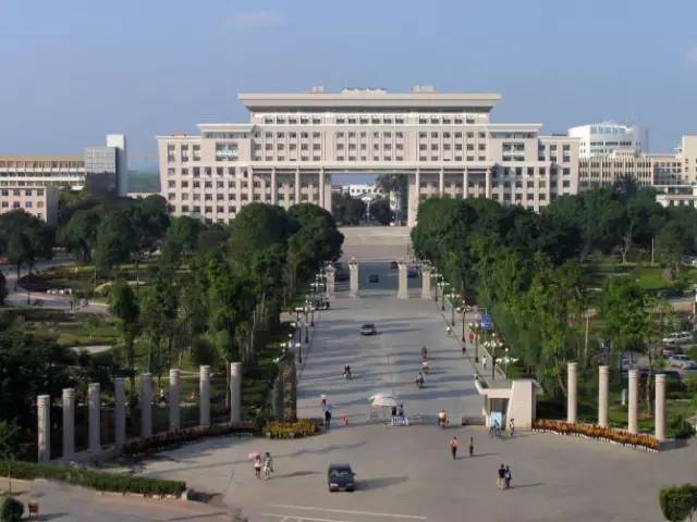 广西大学