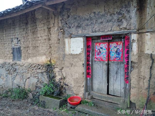 干打垒土房冬暖夏凉,至今还有人住里面,做百年建筑没问题