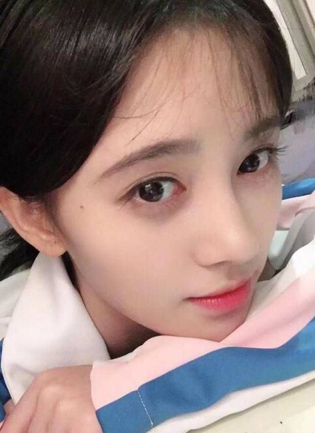 鞠婧祎又多了个世界公认美女封号,连范冰冰章子怡都被她比下去了