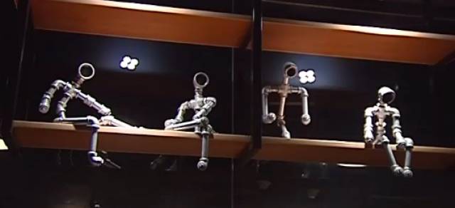 酷!常州一男子酷爱艺术,把水管做成各种工艺品