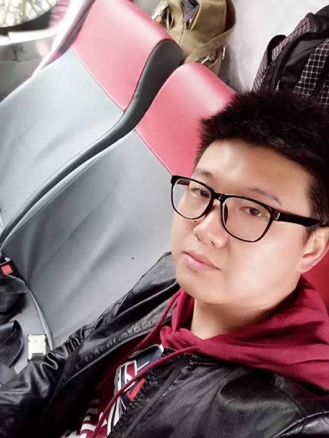笑惨了!大神p图三年整成这样,太恶搞了!