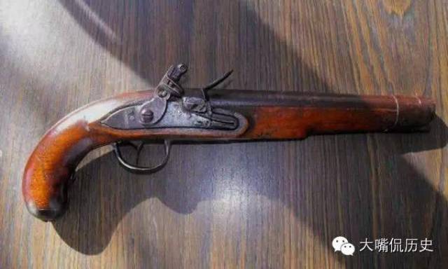 古董枪的世界火绳枪燧发枪滑膛枪你喜欢哪个?