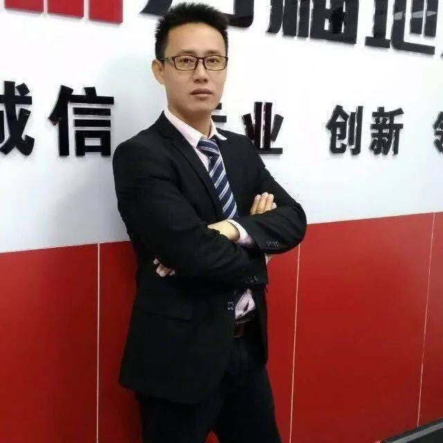 翡丽郡置业顾问 周龙平