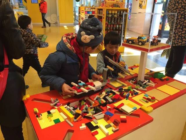 丹麦国宝IP乐高今年深度布局中国,他们做了什么来吸引中国中产阶