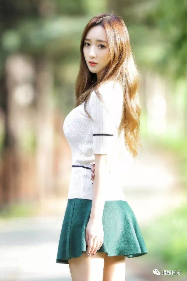 女孩子胸大是一种什么体验?