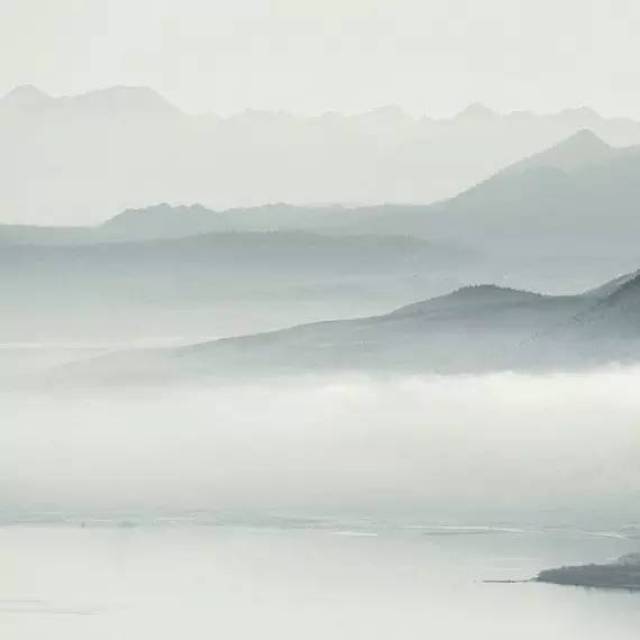 山 水 画 用中国的意境 看世界的风景 浓雾留白 让全世界的风景 沾染