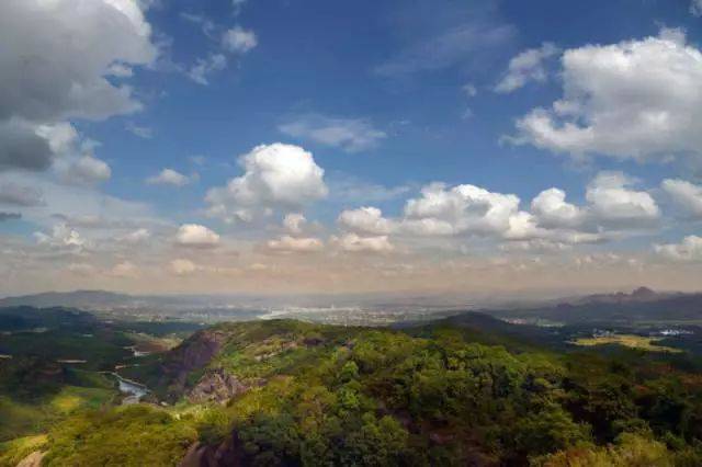 博罗县柏塘镇平安林场(平安生态旅游风景区) 马鞍山位于观音阁镇南坑