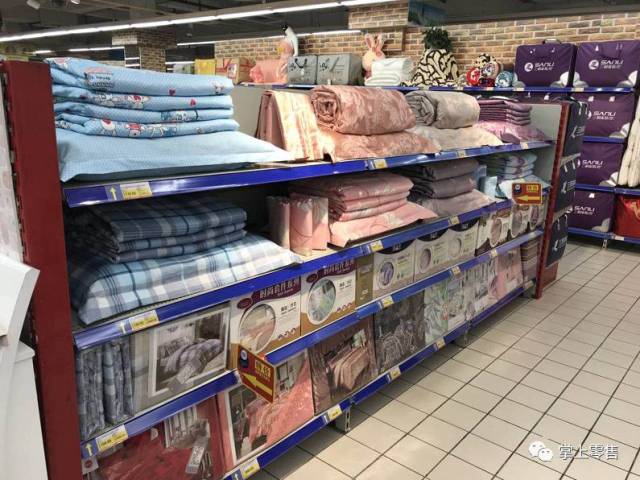 来来来,一起学习步步高湘潭总店的应季商品陈列(海量图片)