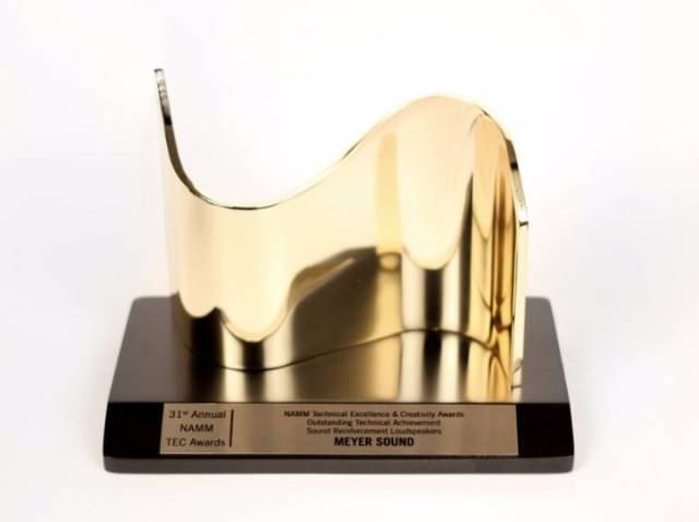 LEOPARD紧凑式线性阵列扬声器 如何实现不可能的任务?