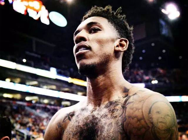 nick young :"年轻"