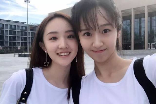 2,万籽麟,来自山东青岛,毕业于青岛39中,戏剧学院2017表演本科