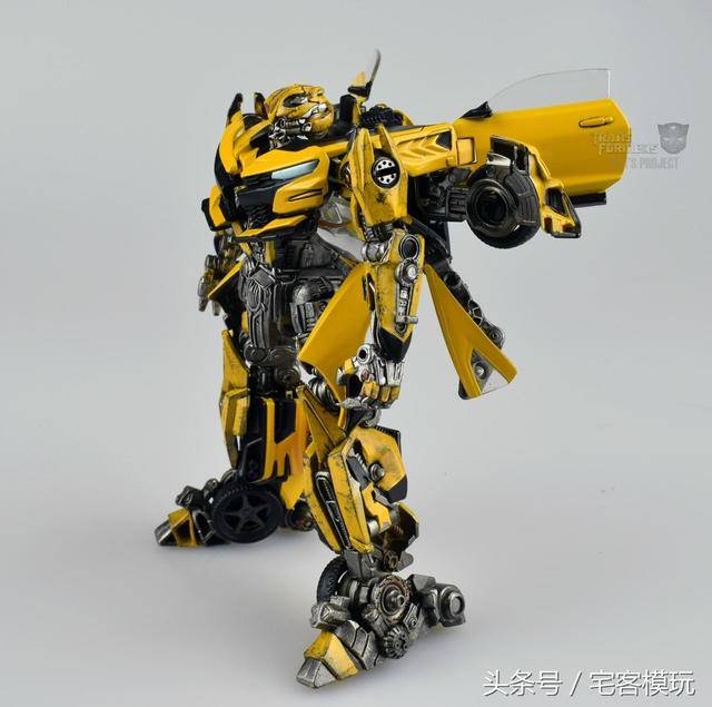 模玩秀:变形金刚5 d级新模大黄蜂重涂展示