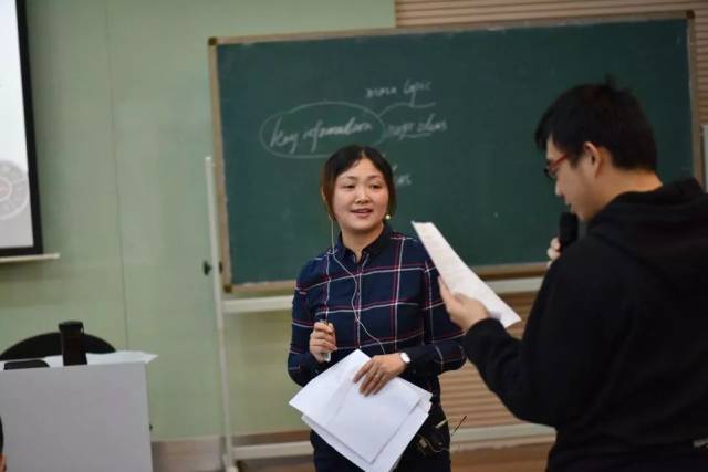 【科教新报】英语课,为什么上得如此国际范?