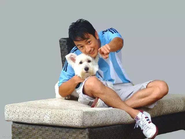 【娱乐八卦】出道17年劈腿14个男人！曾瞧不起霍建华，如今被讽最美“公交车”