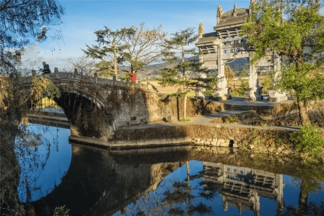 大理→腾冲(银杏村→热海景区→和顺古镇→瑞丽→银井→芒市→勐焕大