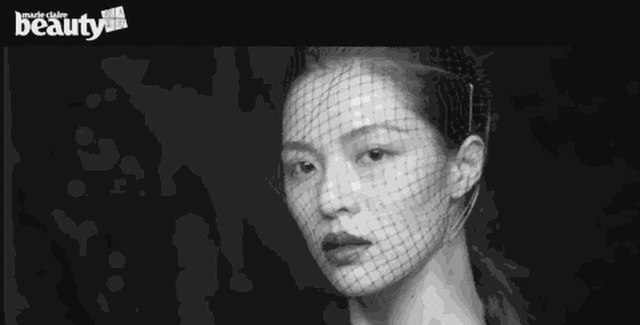 嘉人美妆拍摄史上首位完全素颜接受采访的小姐姐,就是