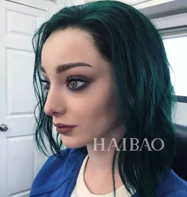 艾玛·杜蒙特 (emma dumont)