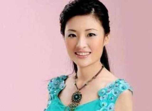 央视最美的6位主持人,个个貌美有气质,网友:董卿为啥上不了榜