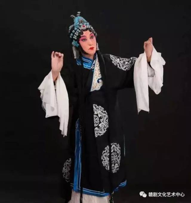 传承赣剧精髓,唱享中华盛平～都昌在京乡贤前门观戏,赣剧泰斗耄耋献艺