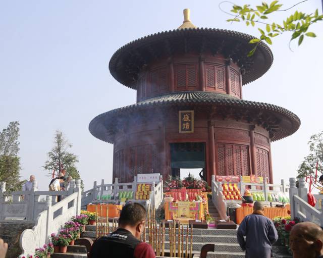 重阳节沂南马泉大观音寺敬天祭祖暨沂蒙马泉首届摄影大赛隆重举行