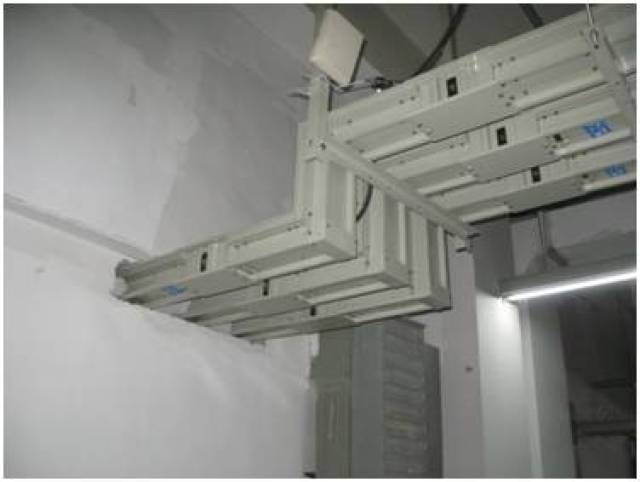 (2)母线槽安装一般项目支架安装牢固,搭接符合要求 7,梯架,托盘和槽盒