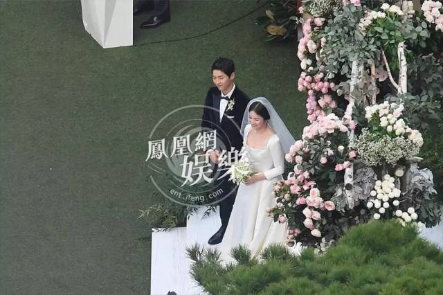 宋仲基为什么能娶到宋慧乔?行走的荷尔蒙是这样炼成的