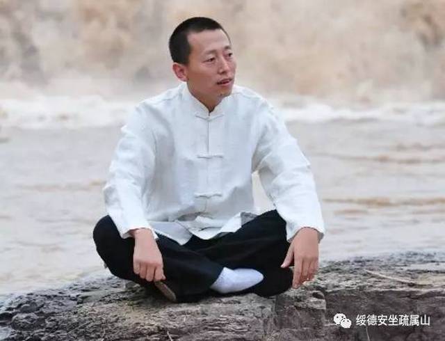 中国清唱王是个绥德汉,提起他的名字陕北人都