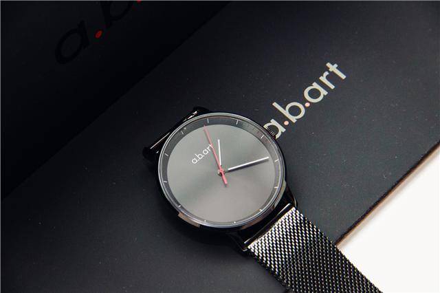 �������о��ɣ���ʿa.b.art TouchX�ɴ����ֱ�����