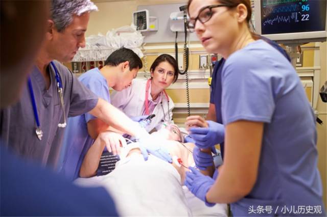 史上最诡异的"毒女"事件:28名急救医生全部昏厥,真相至今未解