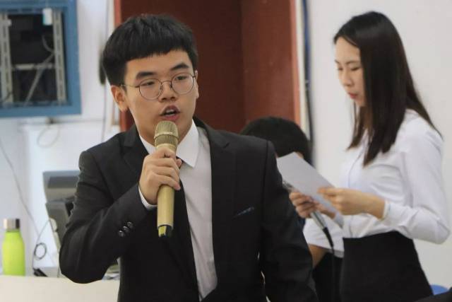 山语杯丨舌战群儒,一展辩论风采