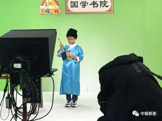 (孙皓阳:读书破万卷~)