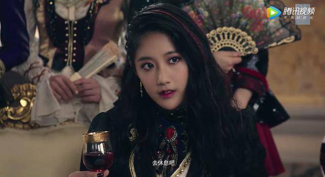 mv拍成了电影?snh48《那不勒斯的黎明》演绎公主骑士的权利争斗
