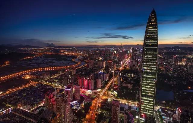 适合居住的城市排名_夜晚城市图片