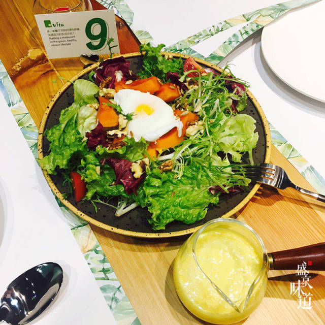 今天让你知道什么才叫绿色健康,充满活力的轻食馆!
