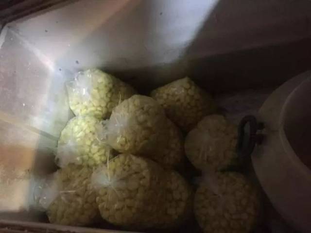 你还敢吃吗？温州菜场发现，去皮荸荠、板栗竟