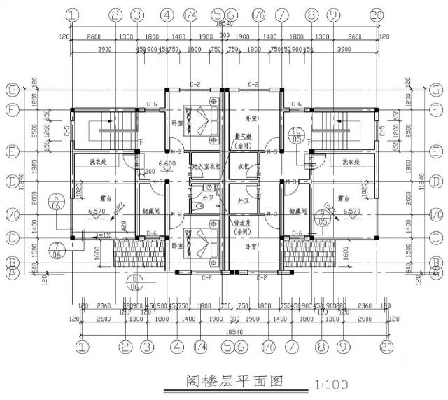 建筑层数:二层半,加坡屋顶