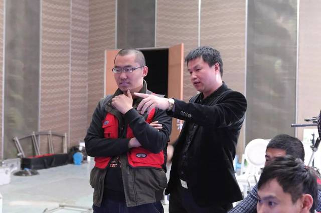 从家徒四壁被迫辍学到异乡打拼成就一番事业,且看“拼命三郎”刘红强的励志