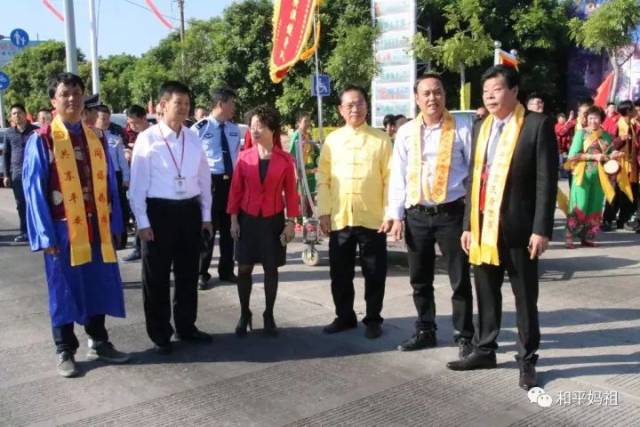 《湄洲妈祖》顺利到达潮阳和平下宫古庙,附上现场视频