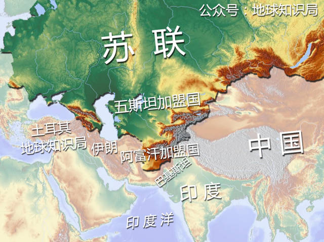 政变成功后,阿富汗国号变为"阿富汗民主共和国".