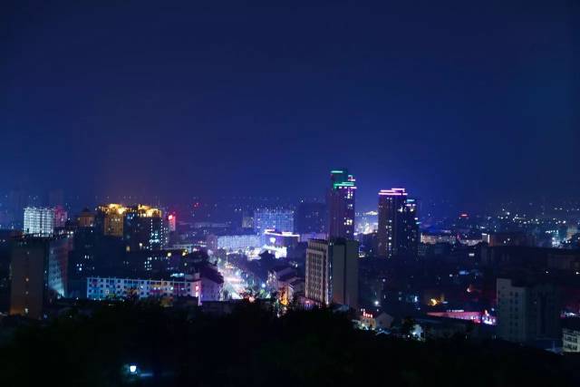 在路上·城市夜景│天台县"一人一艺"公益摄影班夜景拍摄教学散记