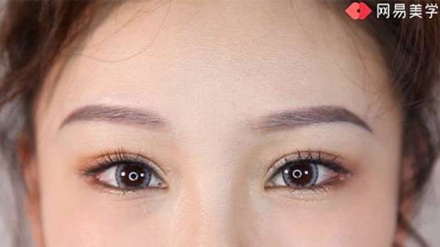 ⑤ 方形脸:欧式眉