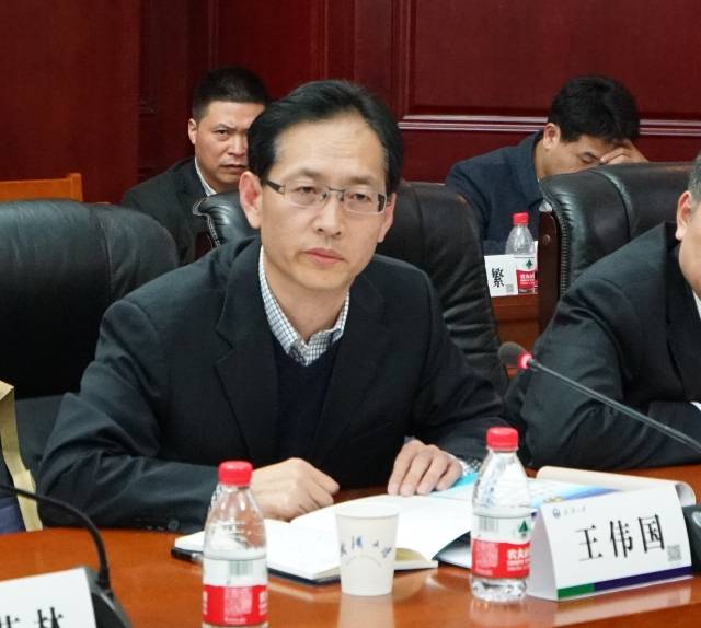 《求是》杂志社宣传联络部主任 顾保国出席并发言