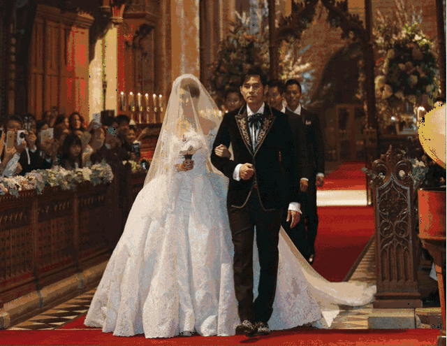 婚纱 婚纱照 640_494 gif 动态图 动图
