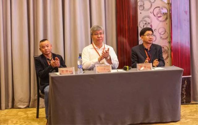 北大医院袁亦铭教授:显微镜下精索静脉结扎术