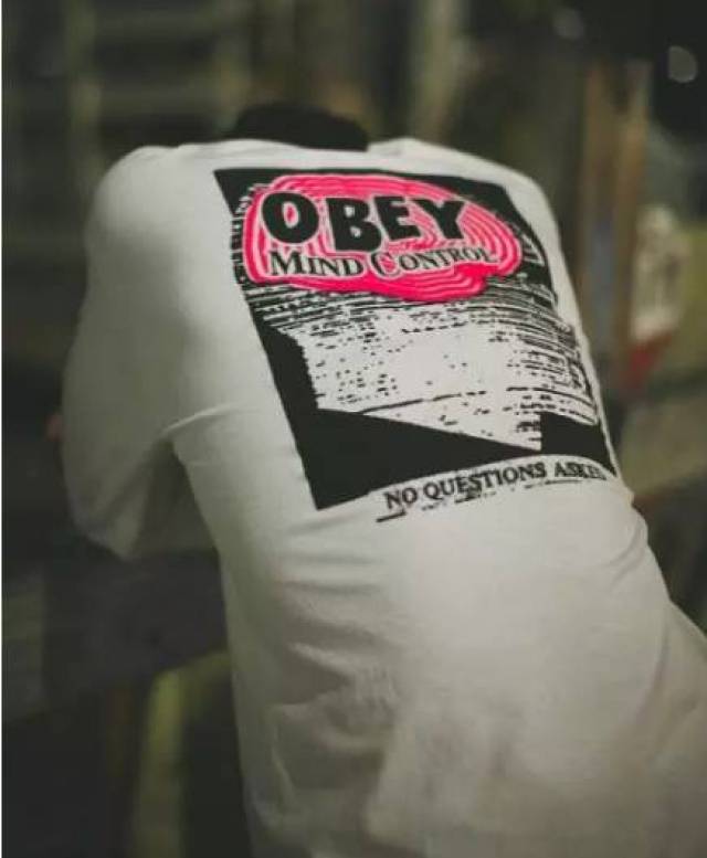 除了Supreme,这些美潮品牌有你中意的吗?